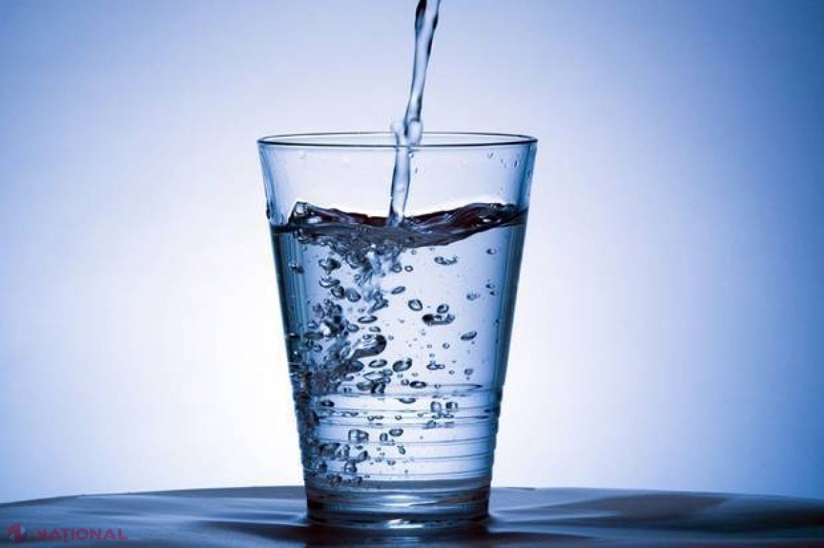 Povestea femeii care este ALERGICĂ la apă. „Toată lumea mă întreabă acelaşi lucru: cum mănânci, cum bei, cum te speli?”