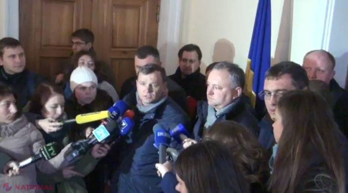 Curtea Constituțională, sesizată în privința evenimentelor de ieri din Parlament: Se solicită ANULAREA votului de învestire a Guvernului
