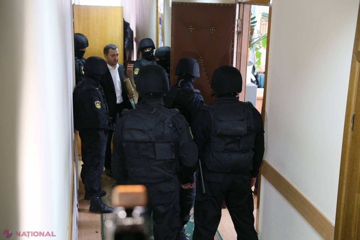 LIVE VIDEO // Vlad Filat, a doua zi consecutiv, în fața magistraților