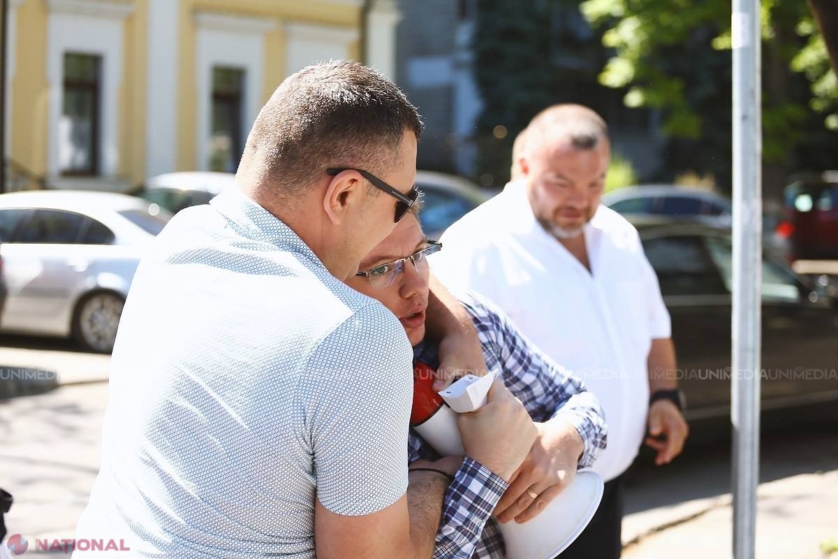 DOC // Doi deputați socialiști ar putea rămâne fără IMUNITATE pentru a fi cercetați penal