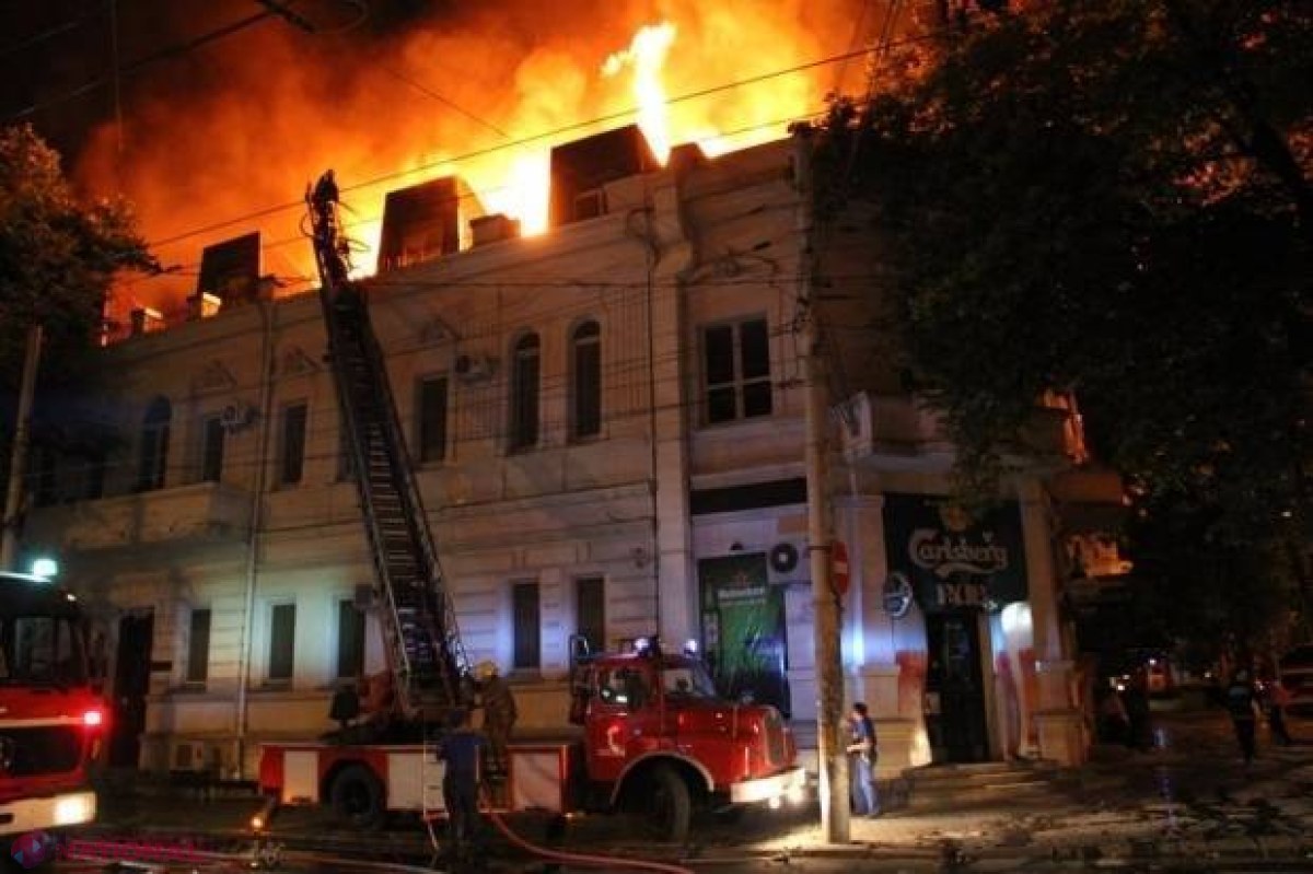 Streleț, NEMULȚUMIT de cum se sting incendiile în R. Moldova. „Se inundă tot”