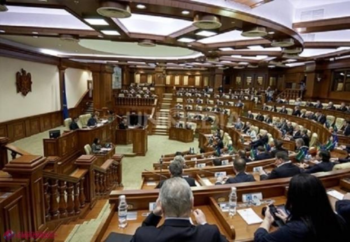 Mesaj plin de MISTER al unui deputat liberal-democrat: „Doar un grup parlamentar nu se află în captivitatea lui Plahotniuc. Deocamdată...”