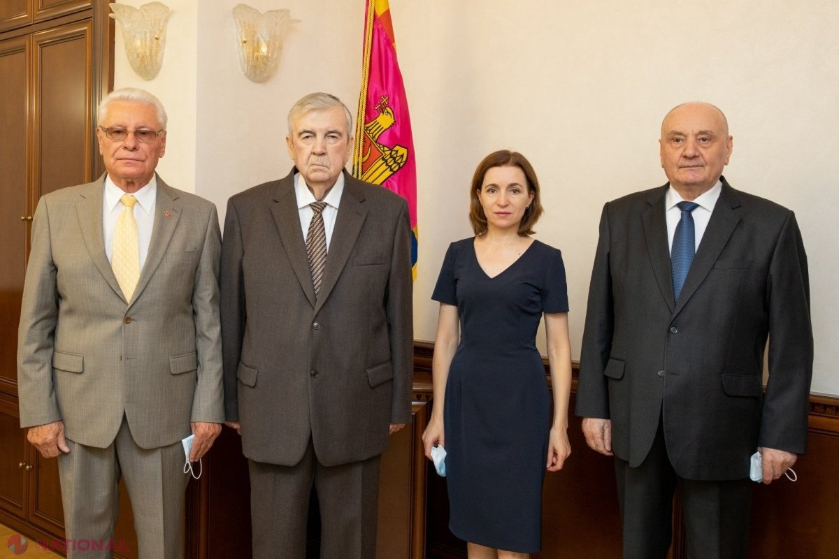 Maia Sandu, la SFAT cu foștii președinți Snegur, Lucinschi și Timofti. Comunistul Voronin nu a fost la întrevederea de la Președinție: „Nu suntem singuri în fața NĂPASTEI”