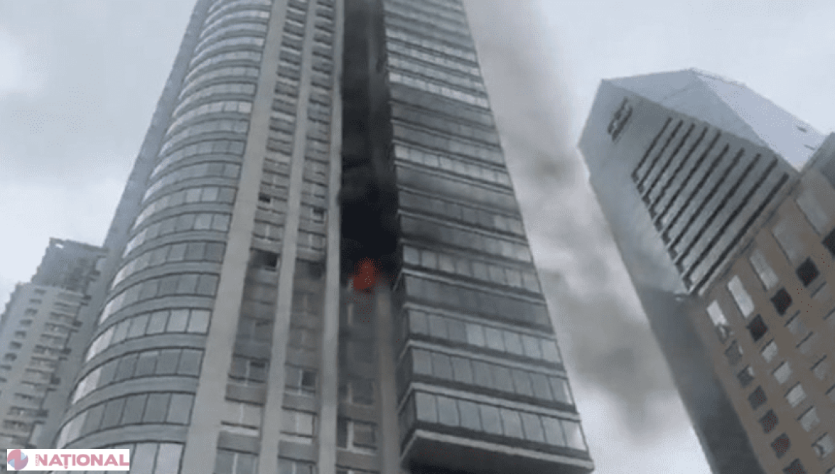 Panică la înălțime: Incendiu devastator într-un bloc turn din Buenos Aires, sute de persoane evacuate!