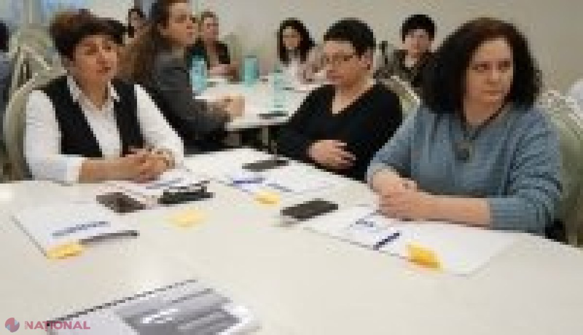 Profesorii din patru raioane, instruiți pentru a învăța elevii despre Holocaust și toleranță prin resurse digitale moderne