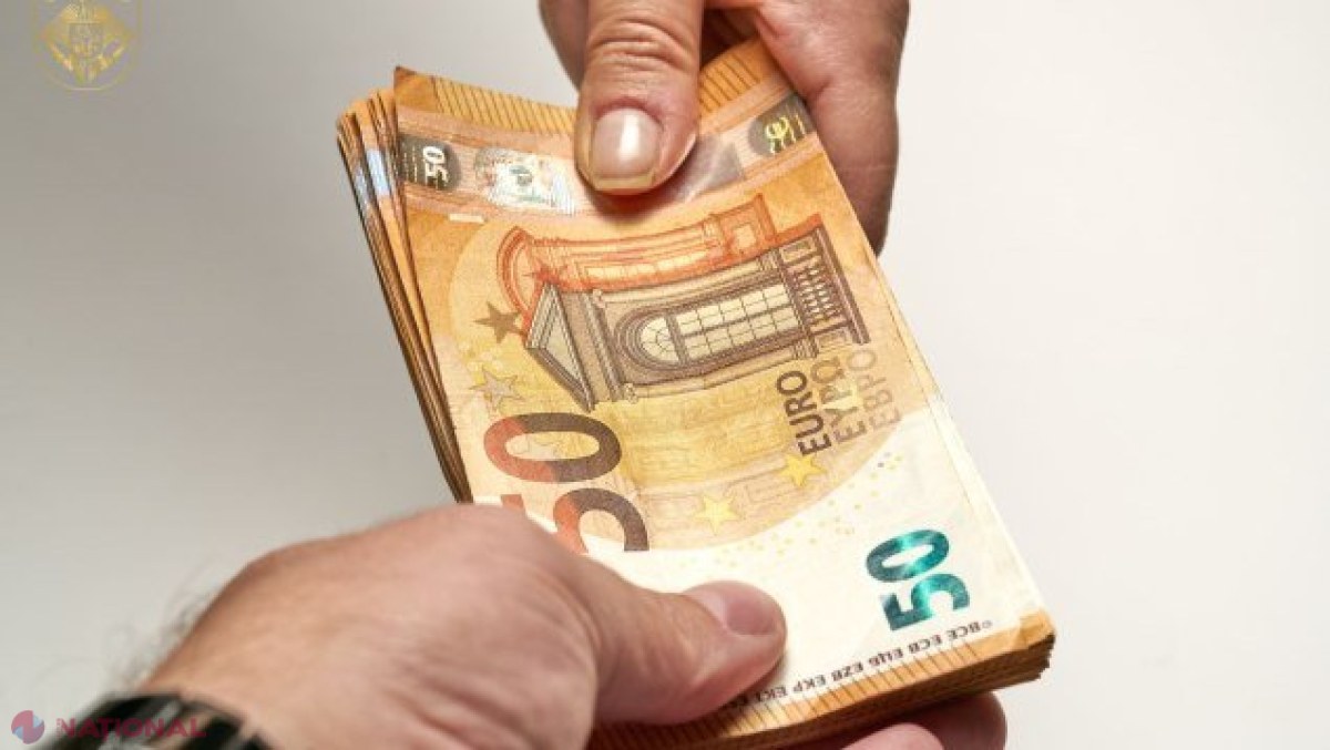 Șase ani de pușcărie pentru șefa unei secții bancare din Chișinău care a sustras peste un milion de lei