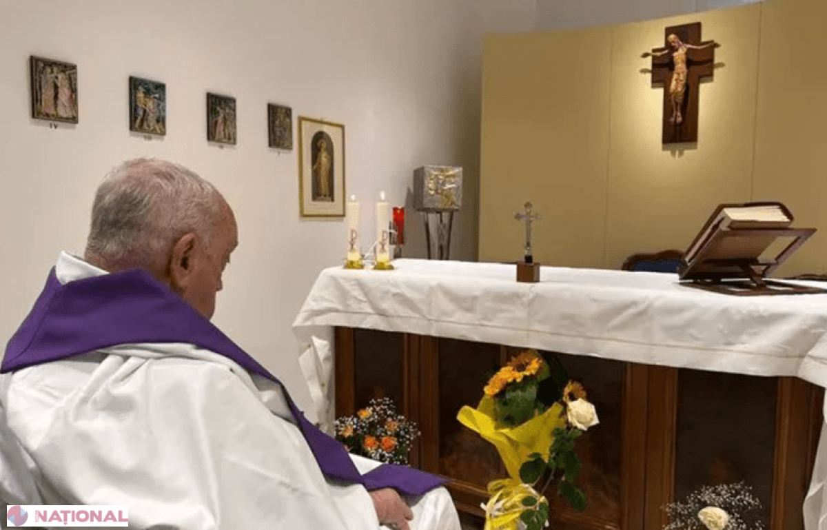 Papa Francisc, de pe patul de spital, îndeamnă la pace mondială și dezarmare umană