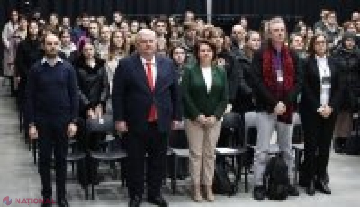 Tineri din întreaga țară își etalează cunoștințele la Olimpiada Republicană de Istorie
