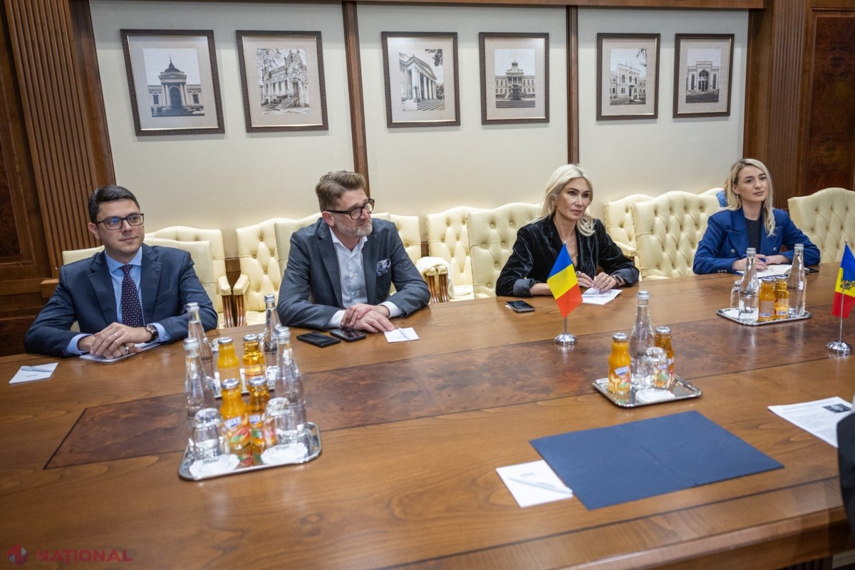 Igor Grosu și Raluca Turcan discută despre apărarea democrației și unității de Ziua Europei la Chișinău