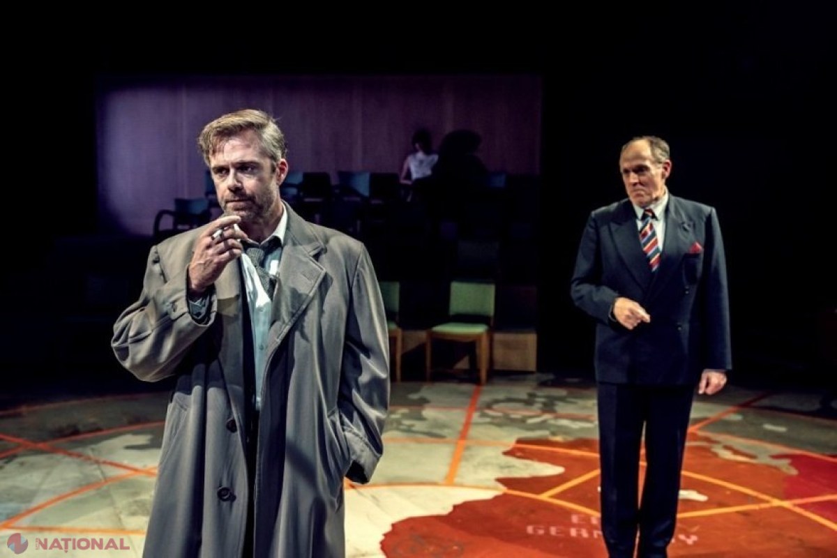 Războiul din Ucraina readuce în scenă tensiunile Războiului Rece, afirmă Nick Harkaway, fiul lui John le Carré, în contextul unei noi adaptări a romanului „The Spy Who Came in from the Cold” 