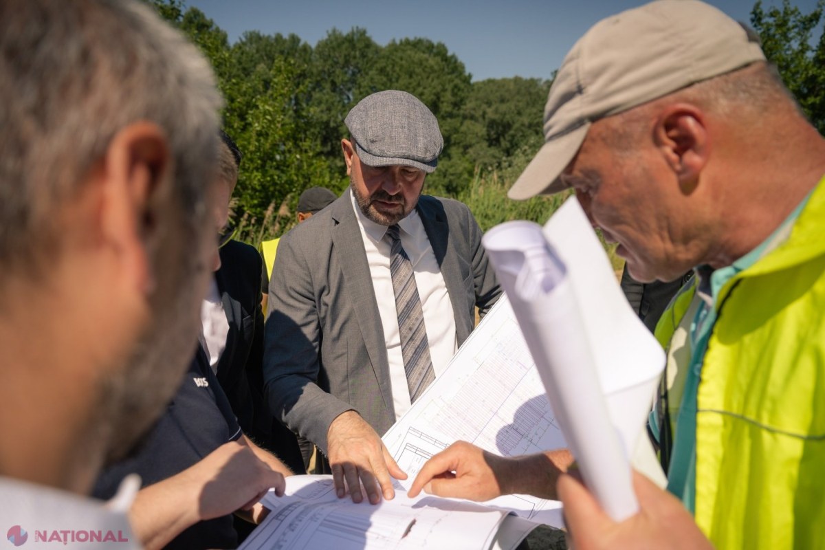 Inspecție pe șantierele feroviare Văleni și Prut-2: Lucrări de consolidare a terasamentului și modernizare pentru a relua circulația trenurilor pe linia Cantemir-Fălciu