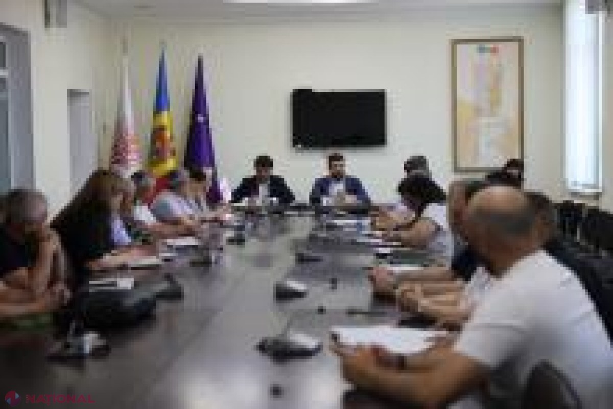 Ministrul Energiei, în vizită la Sîngerei: Noi recorduri în utilizarea energiei regenerabile și proiecte de termoizolare în instituțiile publice