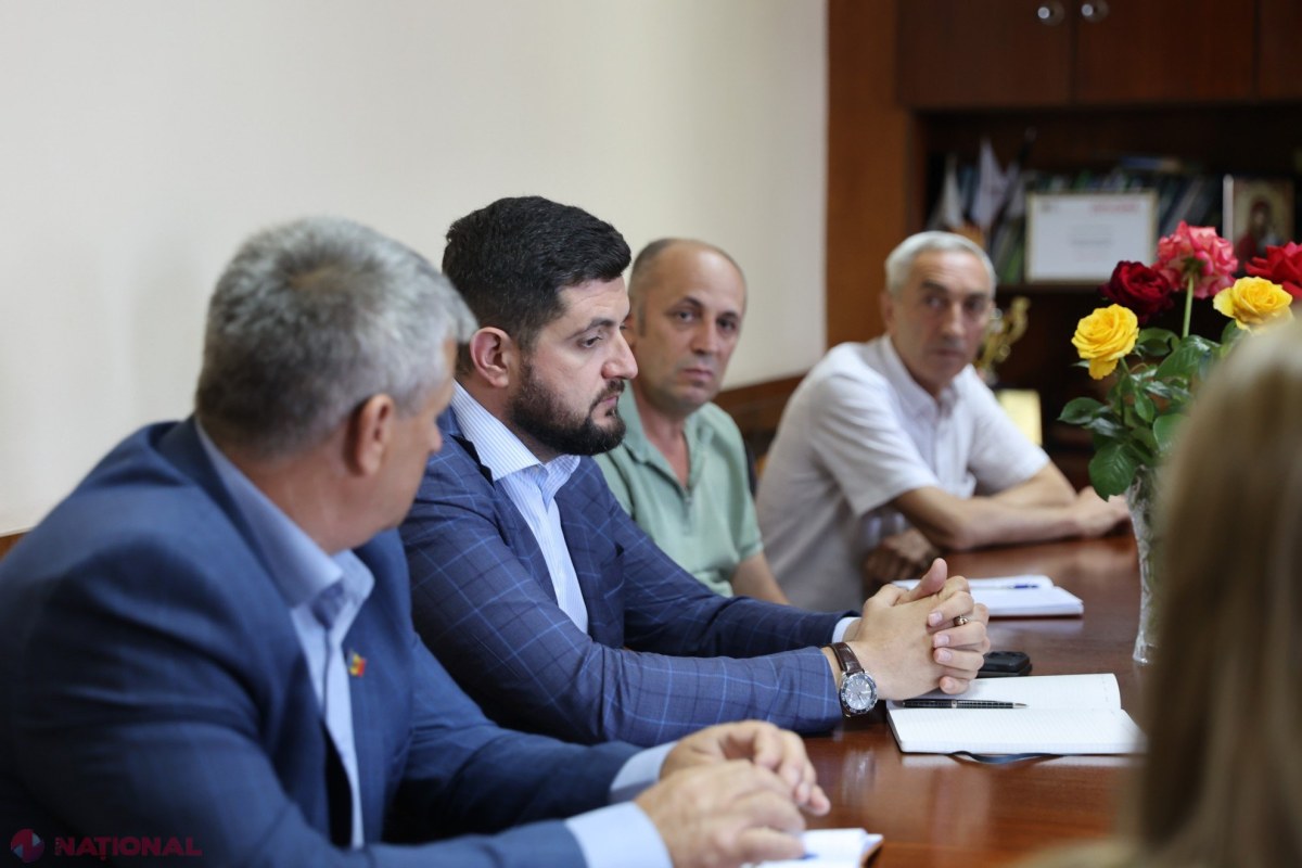 Ministrul Energiei, Dorin Junghietu, discută dezvoltarea infrastructurii energetice la Șoldănești și investește în eficiența energetică a clădirilor