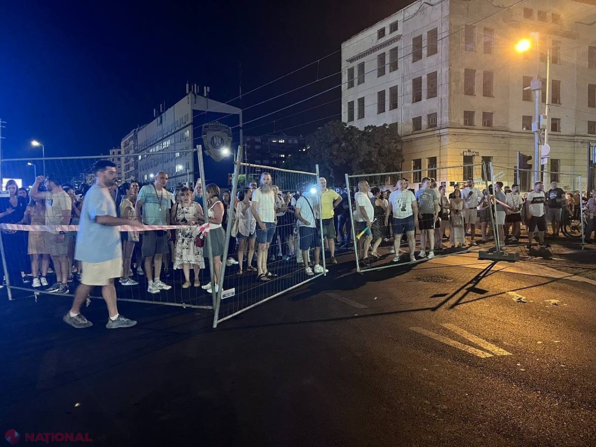 Protestele antiguvernamentale se intensifică în Serbia: Baricade și arestări masive în Belgrad