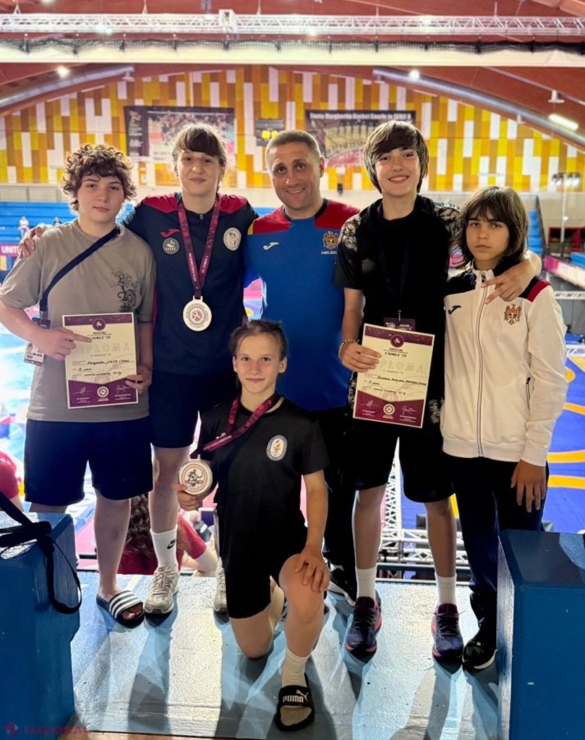 Performanță remarcabilă pentru lotul național la Campionatele Europene de Lupte U-15: două medalii obținute de luptătoarele noastre în Italia