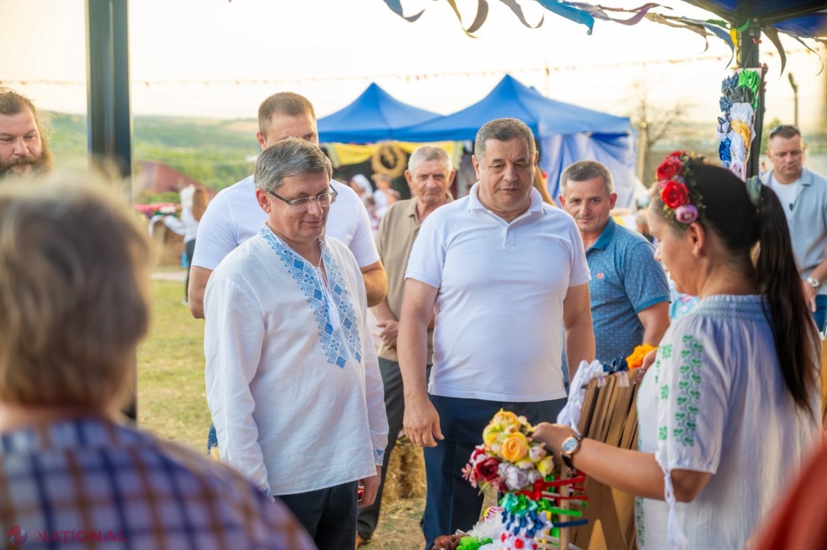 Igor Grosu își îndeamnă sătenii din Andrușul de Sus să rămână uniți și puternici de hramul localității lor