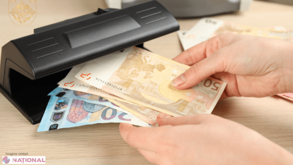 Condamnare surprinzătoare pentru un chișinăuian după ce a încercat să scoată aproape 100.000 euro din țară fără declarație vamală. Procurorii nu renunță la confiscarea sumei.