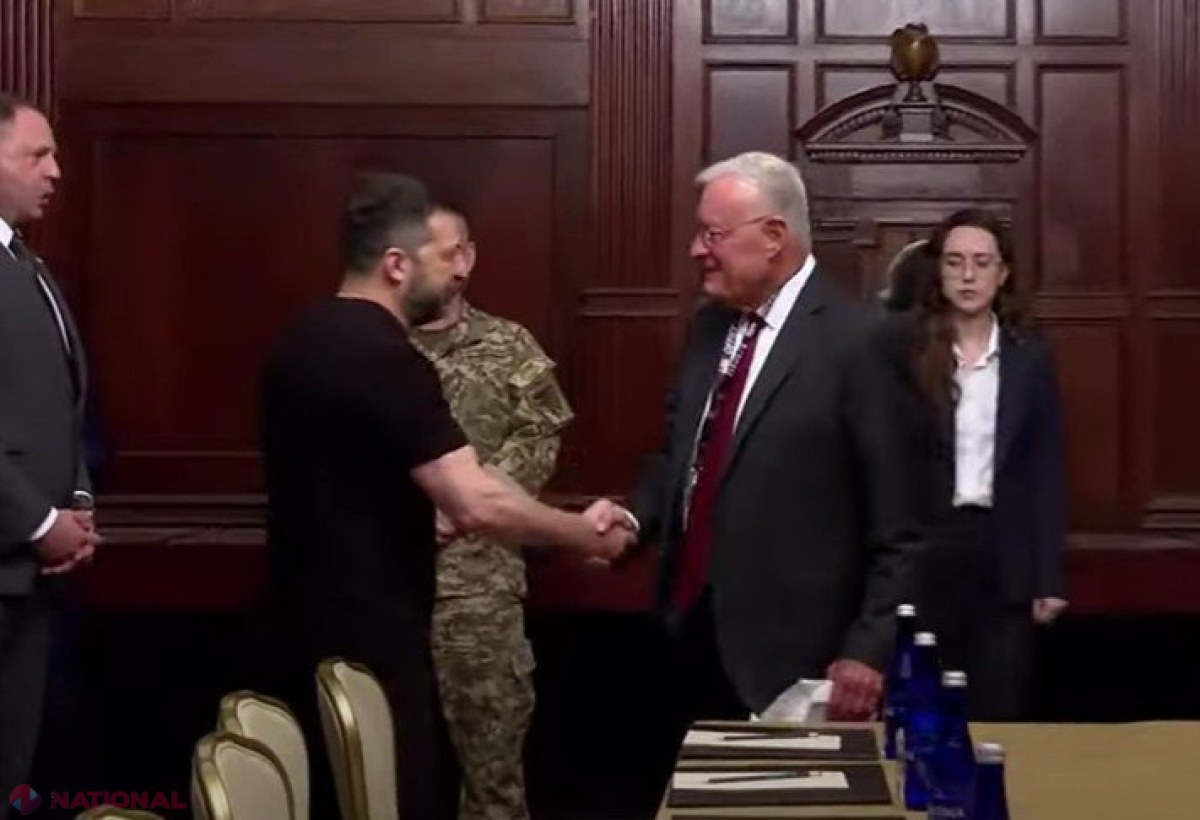 Emisarul american Keith Kellogg, decorat de Zelenski la Kiev în cadrul celebrării Zilei Independenței Ucrainei