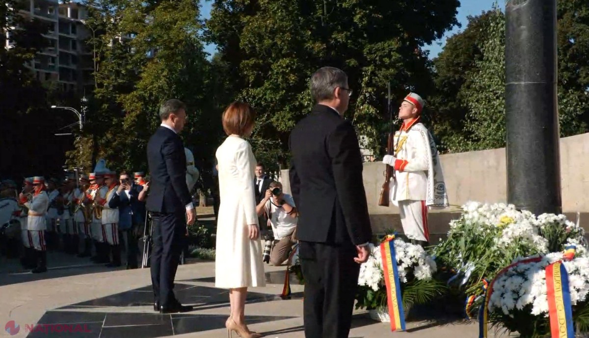 Liderii Republicii Moldova au depus flori la monumentul „Maica Îndurerată” pentru a comemora Ziua Independenței
