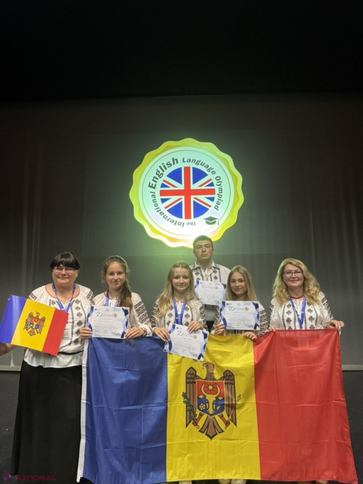 Republica Moldova obține patru mențiuni de onoare la Olimpiada Internațională de Limba Engleză din Deva