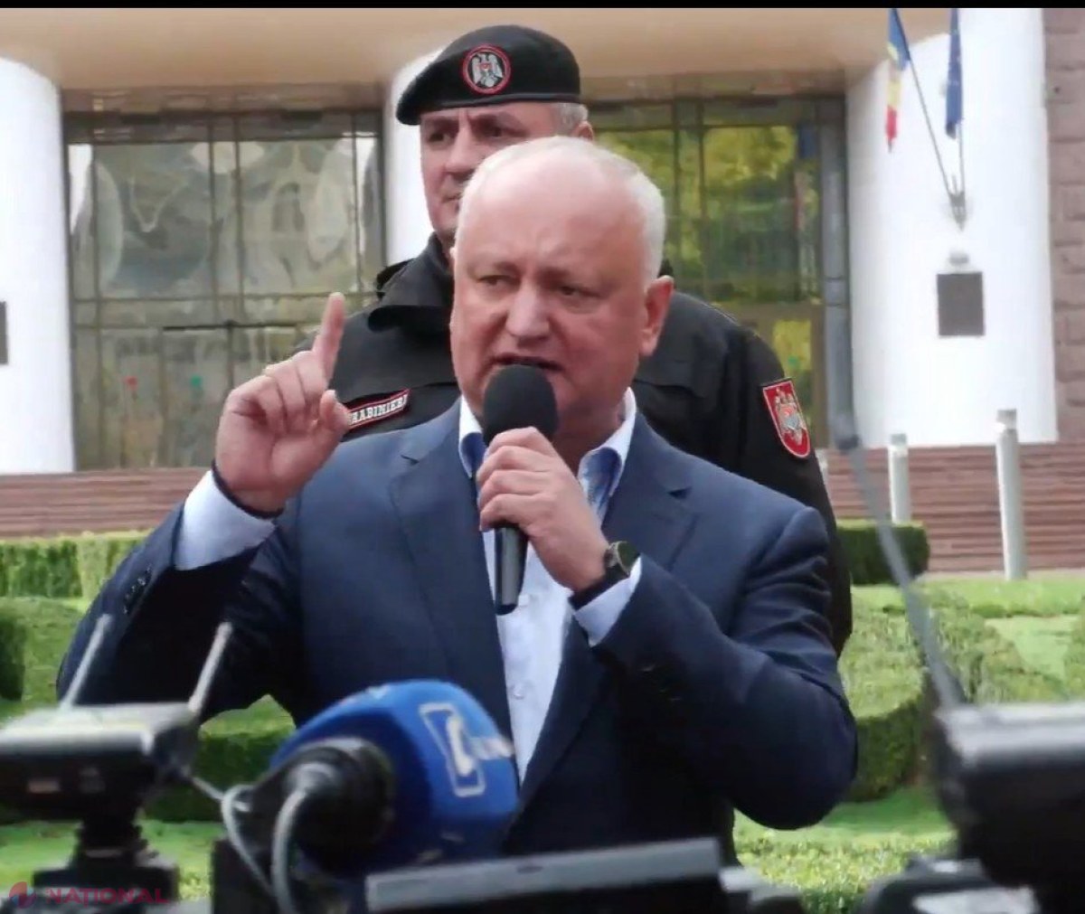 Protest în fața Parlamentului: Blocul Patriotic contestă rezultatele alegerilor din R. Moldova