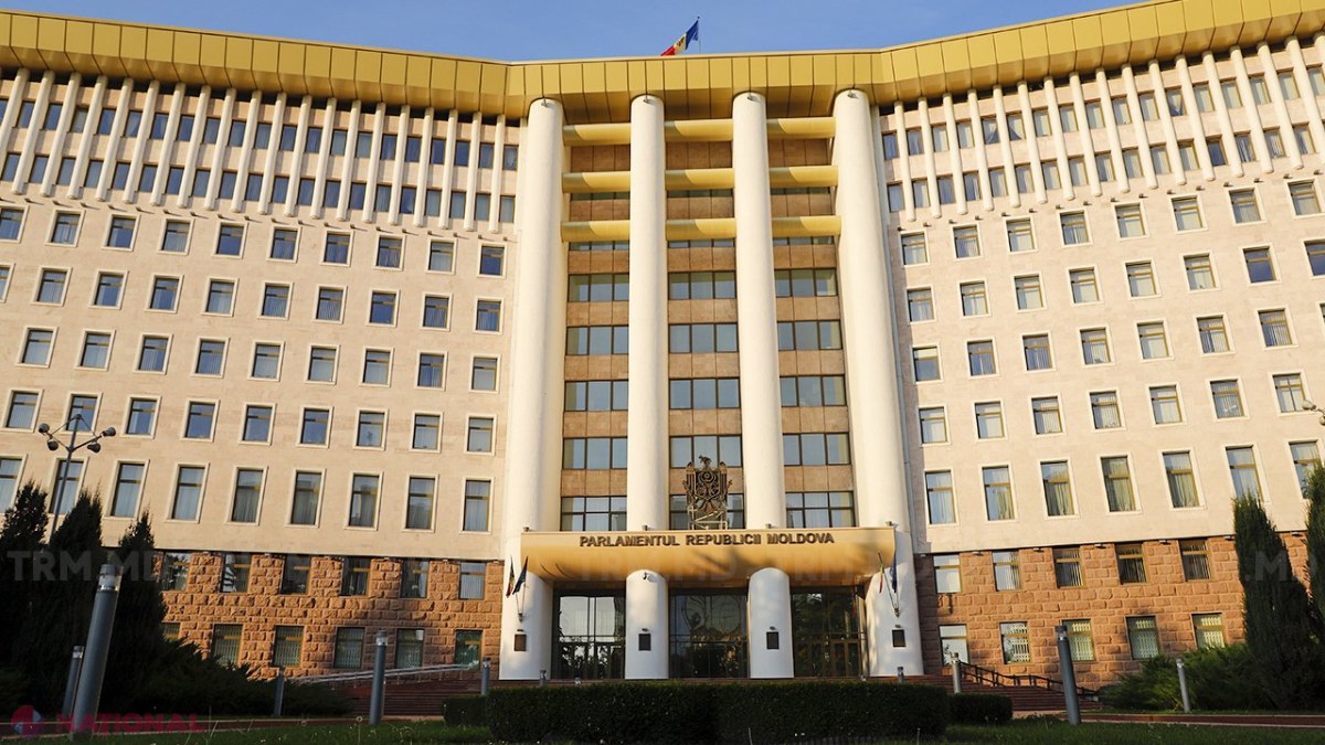 Roberta Metsola, președintele Parlamentului European, susține un discurs special în fața deputaților moldoveni