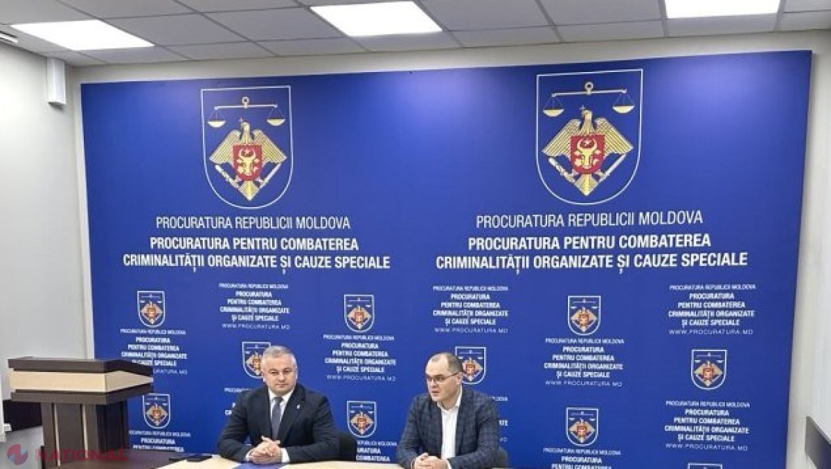 Procurorul General interimar, Alexandru Machidon, îl prezintă pe Victor Furtuna, noul șef al PCCOCS, echipei de procurori