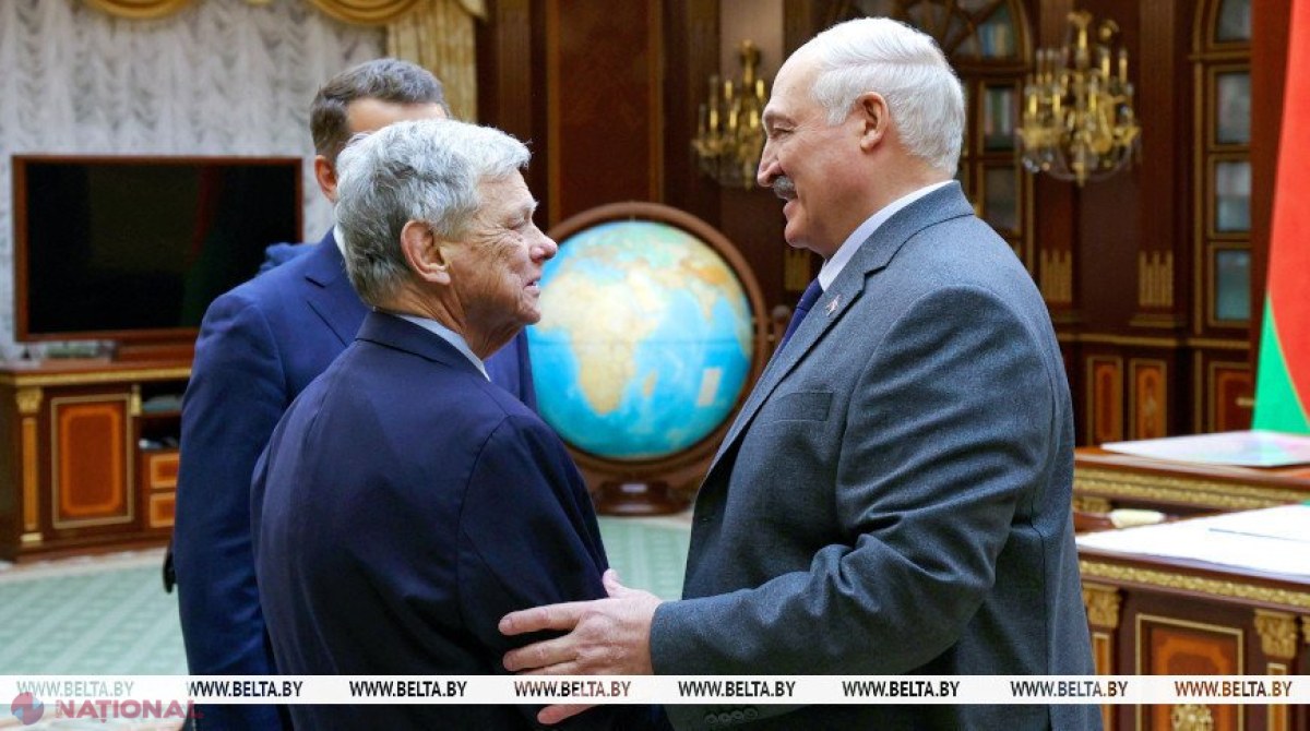 SUA ridică sancțiunile pentru potasa din Belarus, Minsk eliberează zeci de deținuți politici după negocieri cu Donald Trump