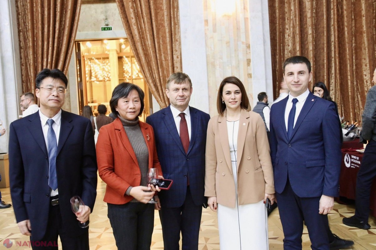 Vinul Moldovei strălucește pe scena internațională la Vernisajul Vinului 2025
