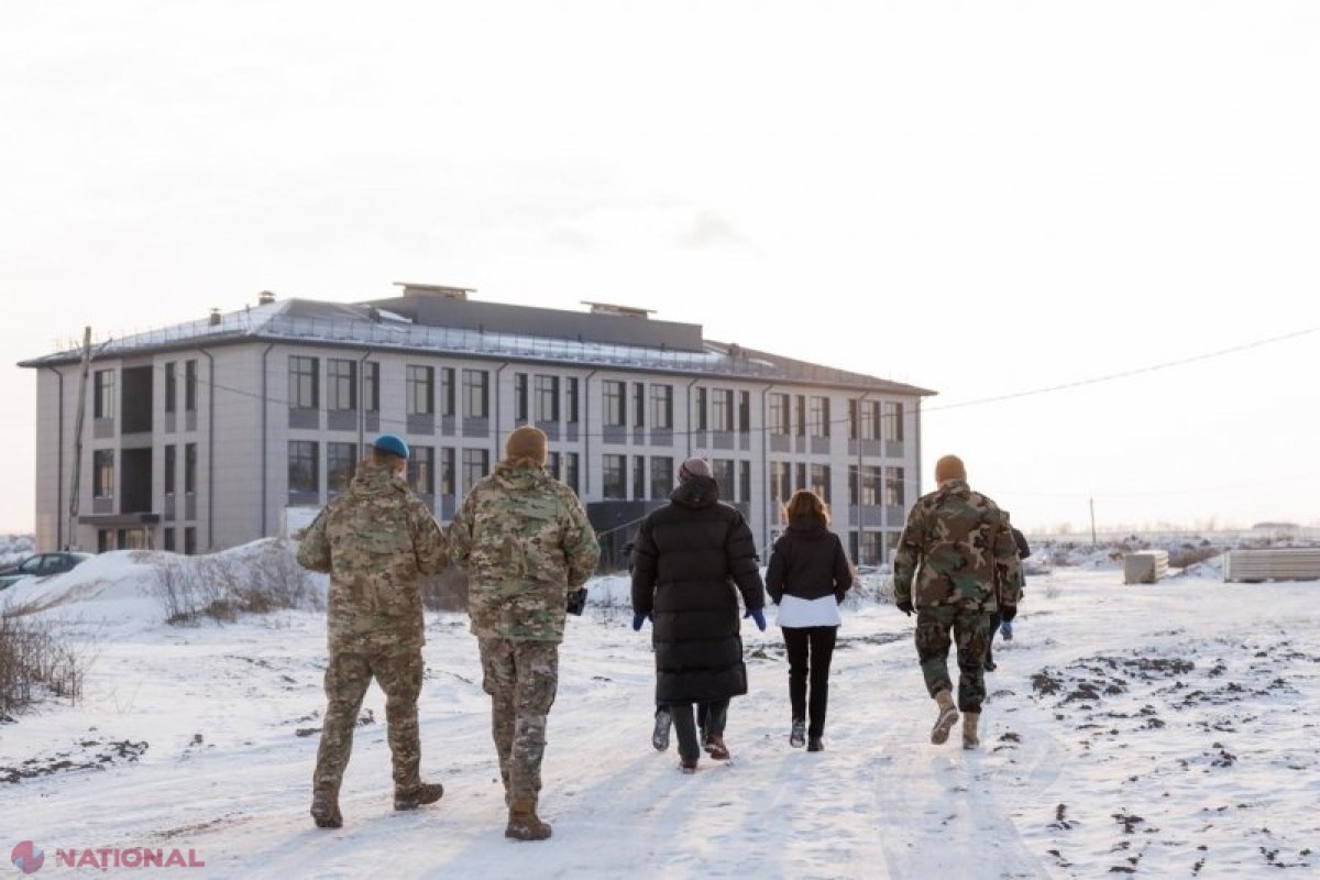 Maia Sandu a inspectat șantierul noii unități militare de la Băcioi, prima tabără de acest tip construită după independență