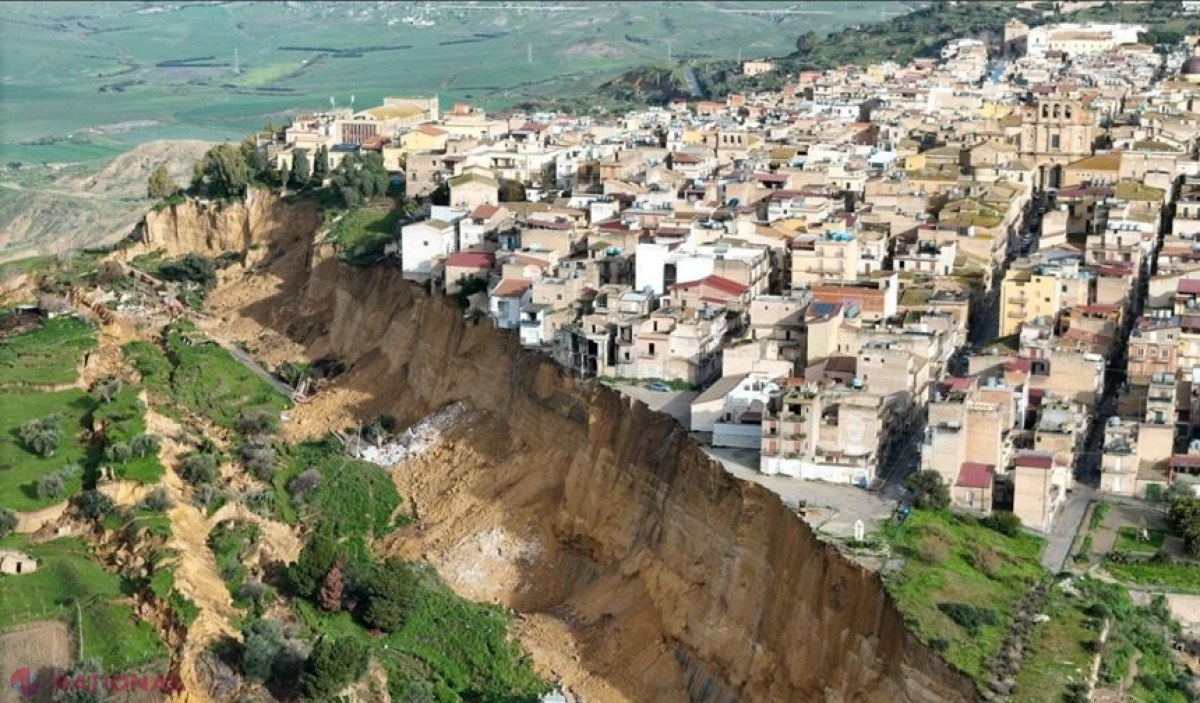 Peste 1.000 de oameni evacuați în Sicilia după prăbușirea unei faleze de 4 km în urma furtunii Harry