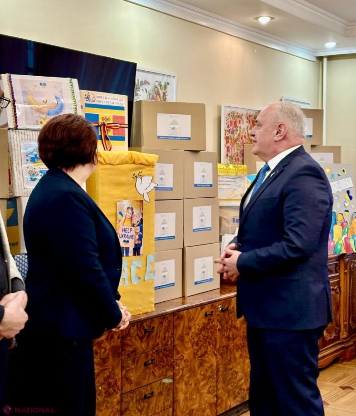20.000 de scrisori ale elevilor din Moldova, mesaj de sprijin pentru copiii din Ucraina prin Ambasada de la Chișinău