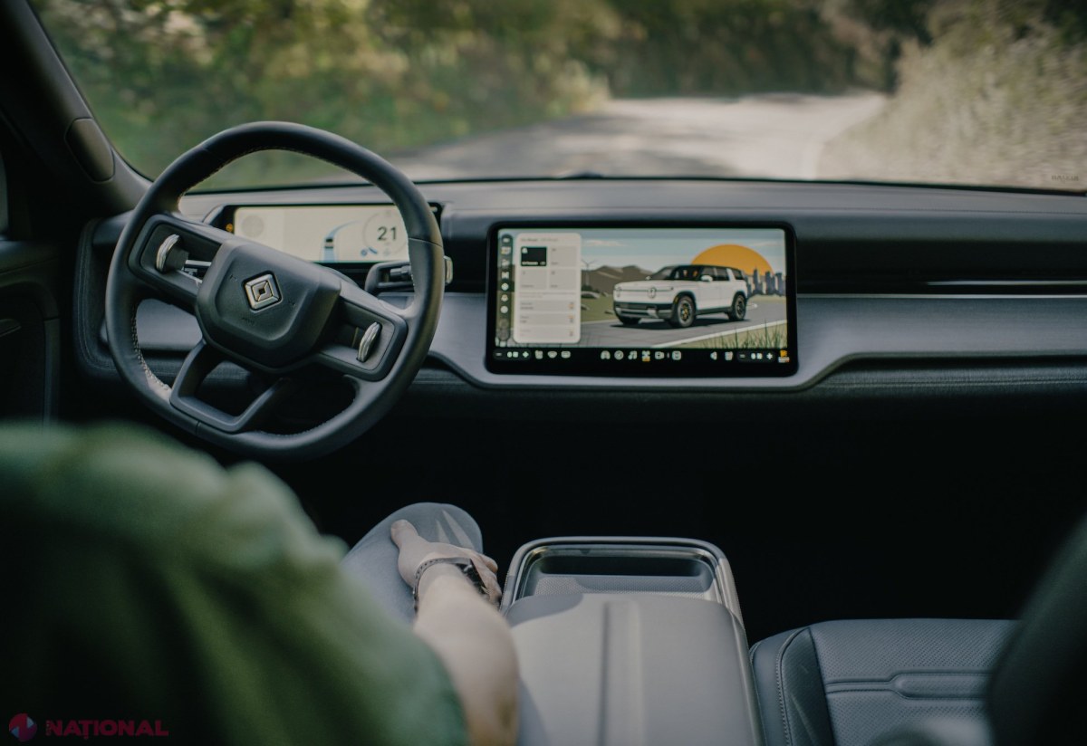 Uber se asociază cu Rivian pentru mii de robotaxiuri R2 autonome, într-un acord de până la 1,25 miliarde de dolari