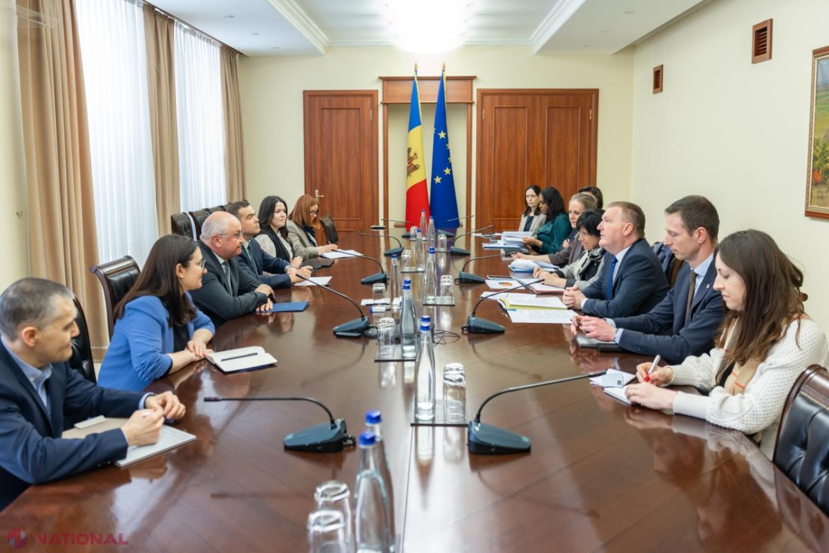 Alexandru Munteanu discută cu Michael McGrath reformele din justiție, combaterea dezinformării și sprijinul UE pentru parcursul european al Republicii Moldova
