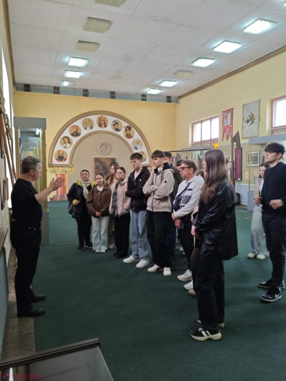 Decada „Memoriei și Recunoștinței”: mii de elevi din toată țara descoperă istoria recentă prin lecții, excursii și teatru