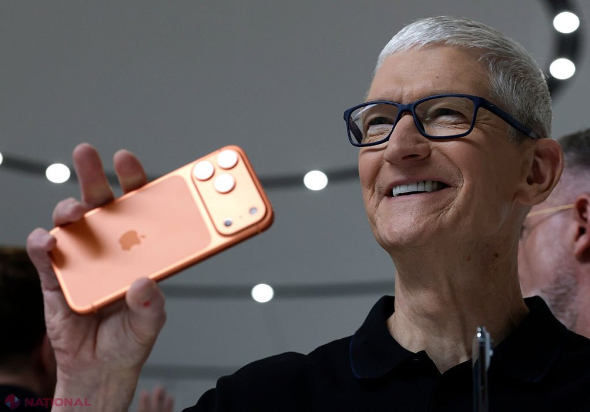 Apple marchează vânzări record la final de mandat Tim Cook, dar se pregătește de criza cipurilor de memorie