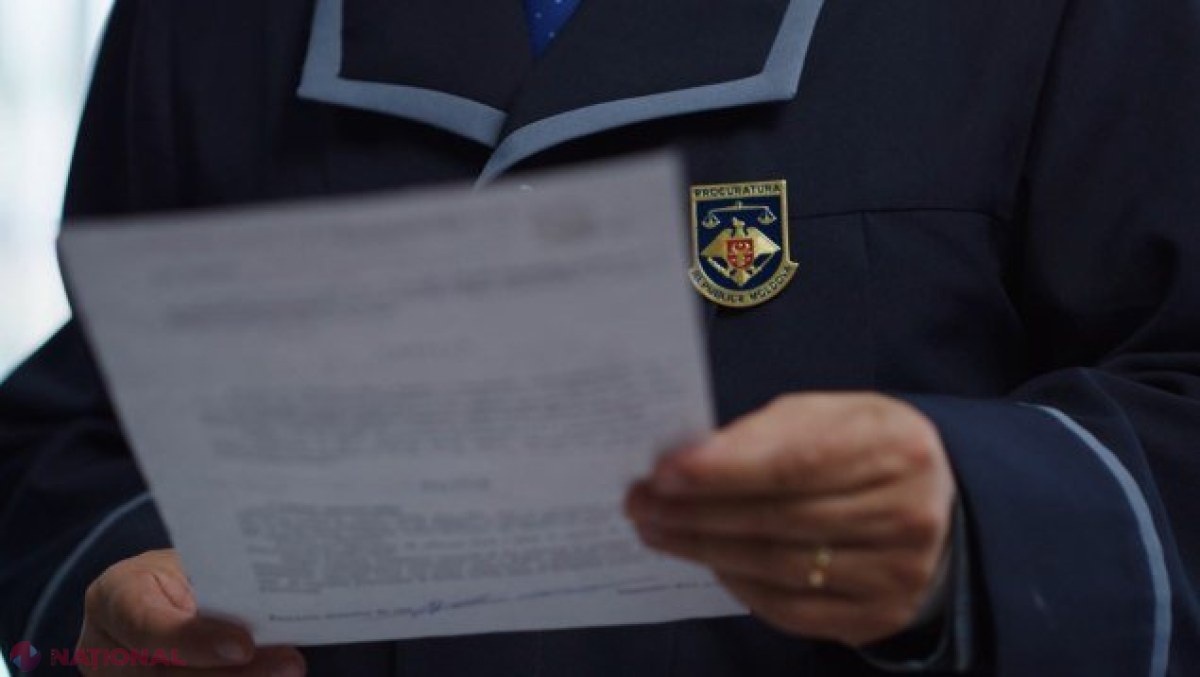 A estorcat cu mult cinism de la o educatoare circa 300.000 de lei, amenințând-o că va ajunge la închisoare pentru că i-ar fi „maltratat” copilul