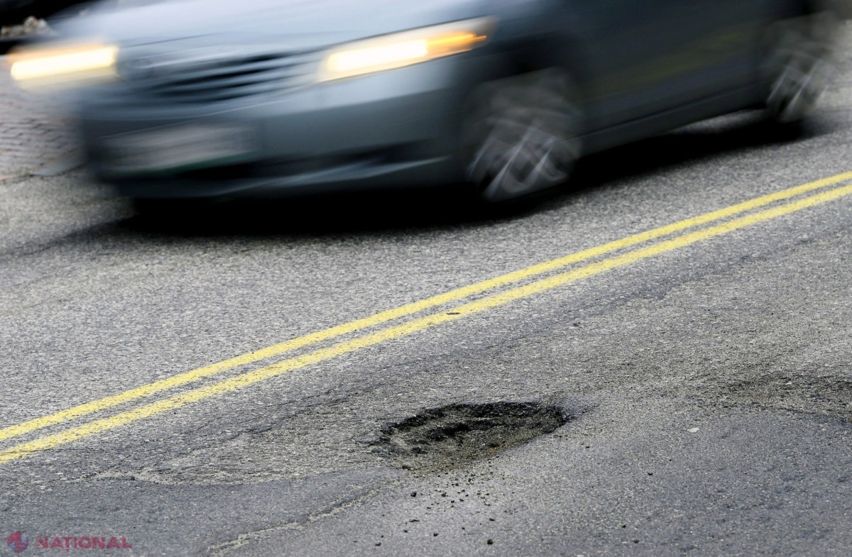 Inteligența artificială transformă mașinile conectate în „detectoare” de gropi pentru orașe