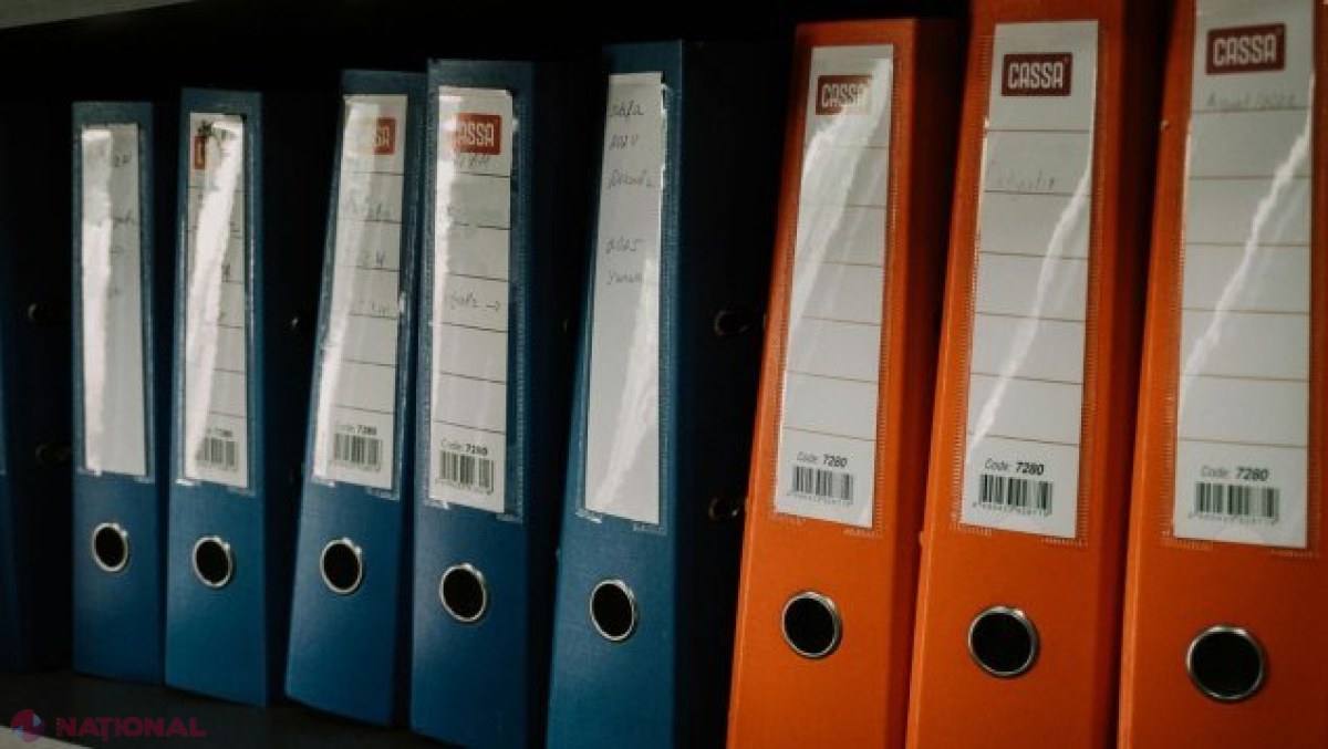 A rupt procesul-verbal în 8 bucăți chiar în biroul ofițerului de urmărire penală și a fost condamnat la amendă de 30 000 de lei