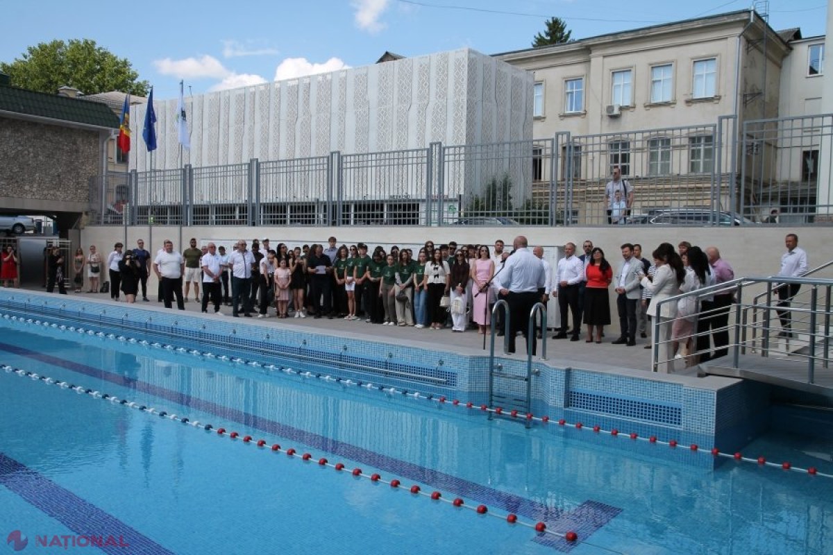 Bazinul de înot al USM, modernizat cu sprijinul Ministerului Educației, redeschis pentru studenți și publicul larg în centrul Chișinăului
