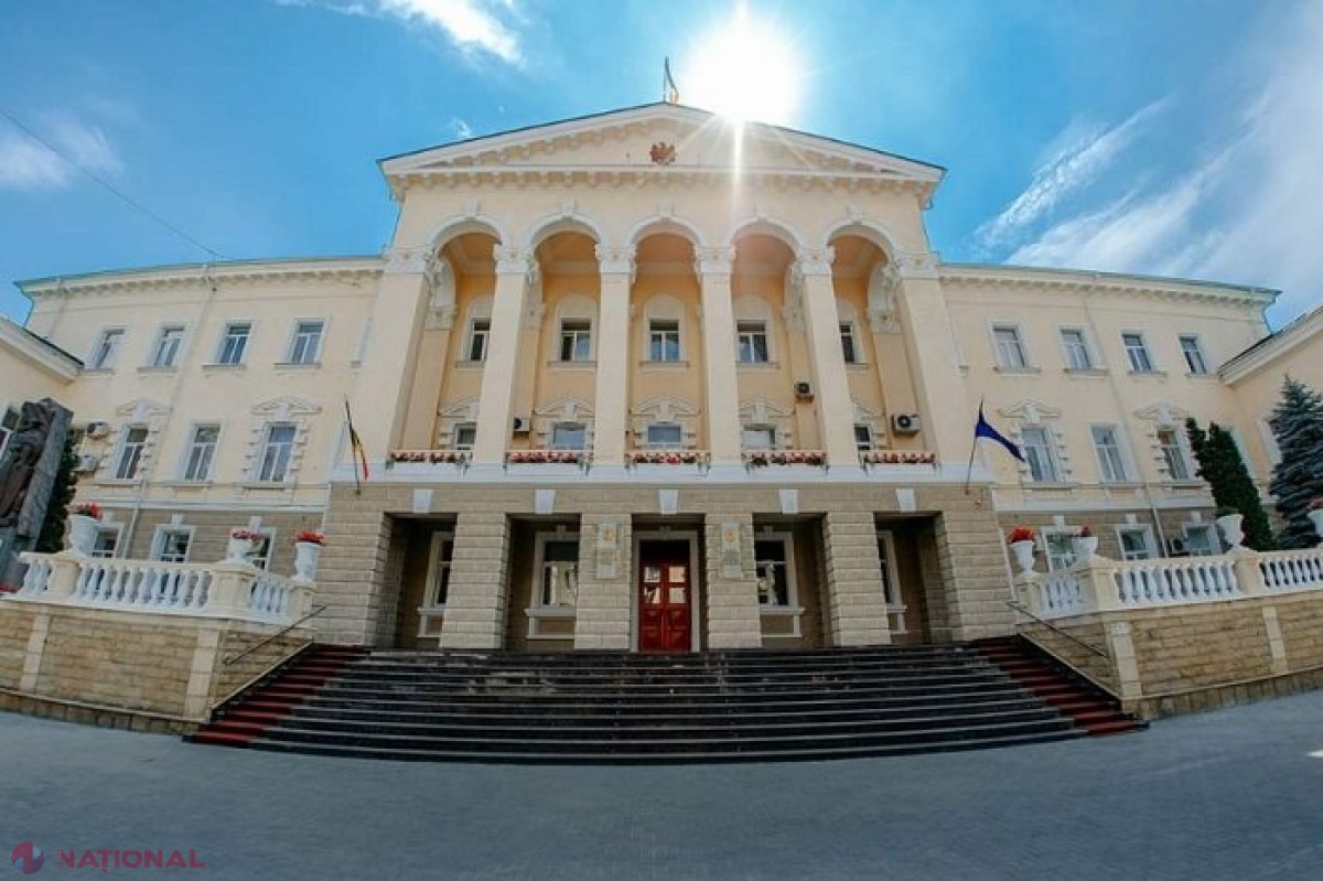 ÎN VIGOARE // Pedepse mai DURE pentru nesupunere sau jignirea POLIȚIȘTILOR: Amenzi de până la 3 000 de lei sau arest până la 15 zile