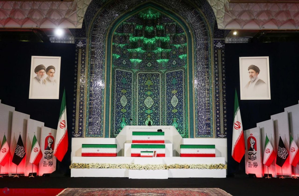 Sicriul liderului iranian Ali Khamenei, ucis într-un atac israeliano-american, expus la Teheran în cadrul funeraliilor naționale