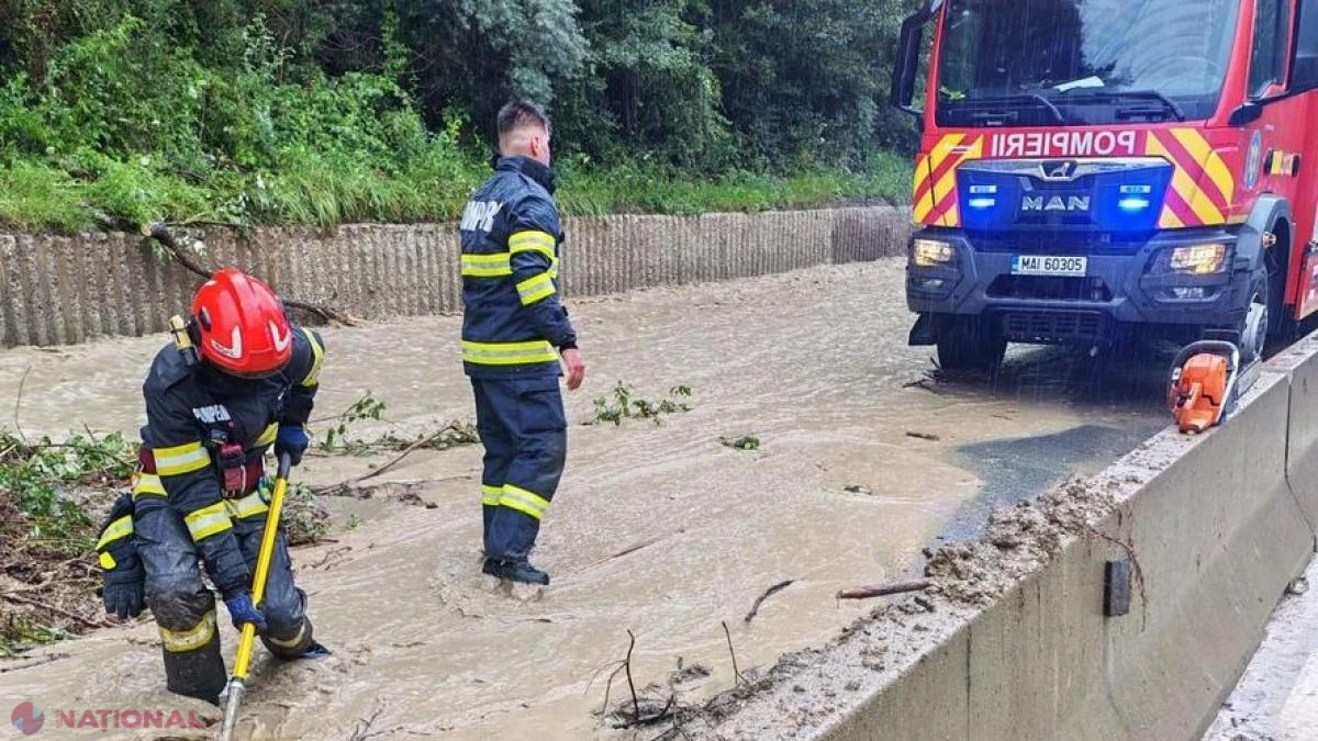Ploile torențiale blochează din nou DN1 în Prahova, trafic oprit între Comarnic și Nistorești