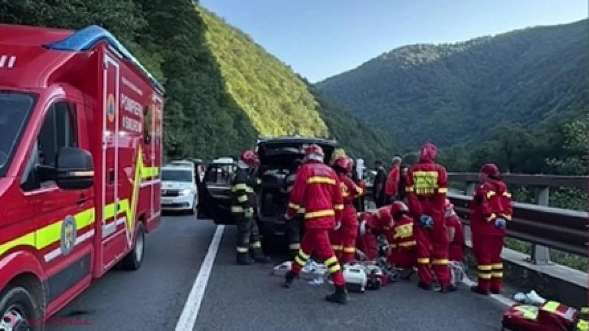 Tragedie pe Valea Oltului: bolovan prăbușit peste o mașină pe DN 7, un bărbat de 71 de ani a murit