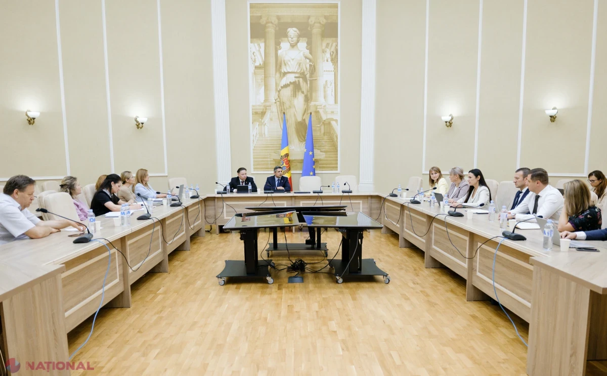 Ministerul Justiției lansează un plan pentru a face mai atractive carierele de judecător și procuror în Republica Moldova