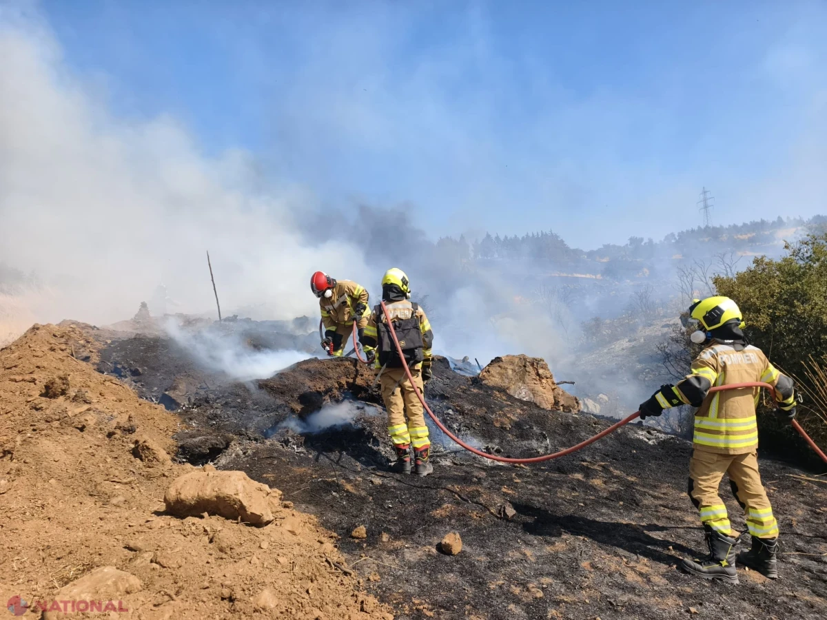 Pompierii moldoveni detașați în Grecia au stins un incendiu de vegetație lângă localitatea Derveni