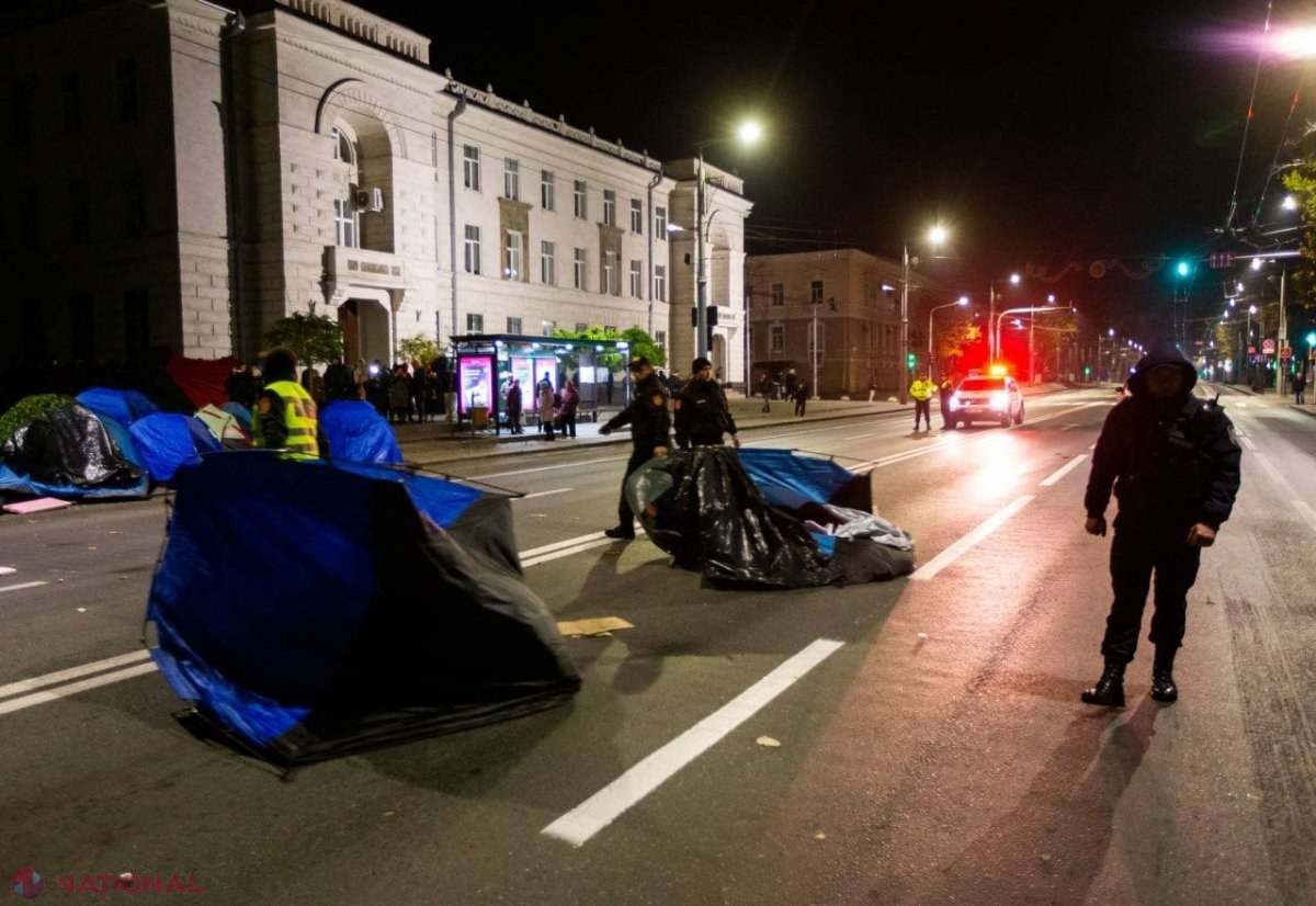 Îngrijorările ministrului Afacerilor Interne: „Situația în Chișinău a ajuns la limita SIGURANȚEI cetățenilor. Sunt șase săptămâni de ȘANTAJ asupra capitalei și chișinăuenilor”. Ceban este somat să renunțe la ambițiile sale POLITICE și să intervină