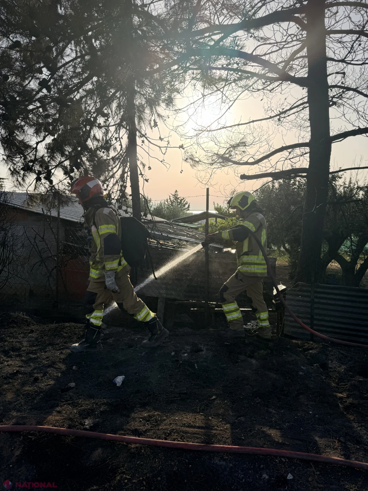 Pompierii moldoveni au stins un puternic incendiu de pădure lângă Salonic, în misiunea UE din Grecia