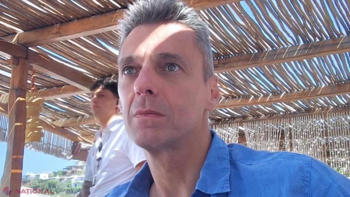 Mircea Badea, concediu în Parga, stațiunea grecească de pe „râul lui Hades”, în timp ce tot mai puțini români își permit o vacanță