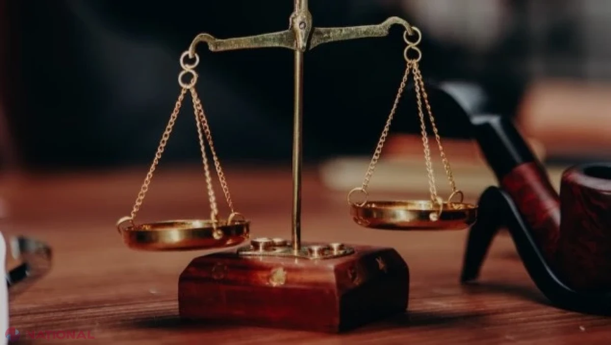 Bărbatul care ar fi pretins peste 52 000 de euro pentru a interveni într-un dosar penal, extrădat din Spania și trimis în judecată pentru trafic de influență